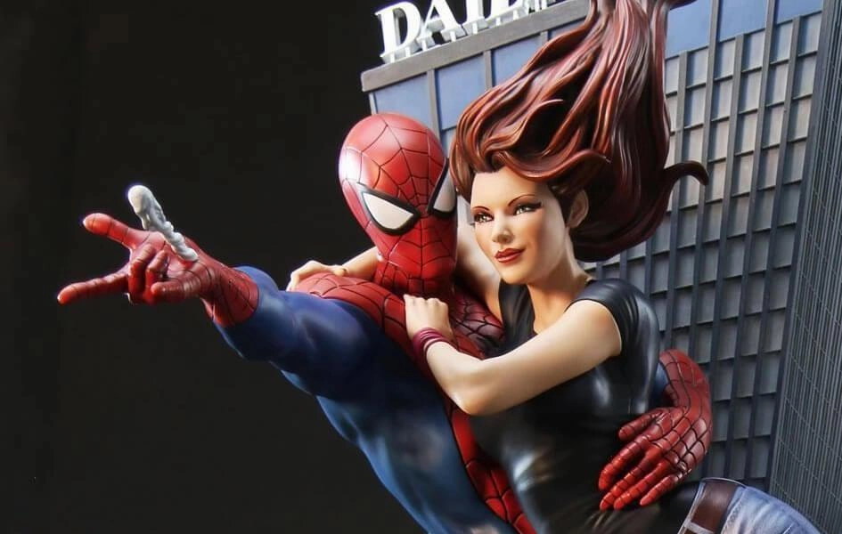 Mary Jane & Spider-Man 1/4 Scale Statue by XM STUDIOS Staff Pick People Model