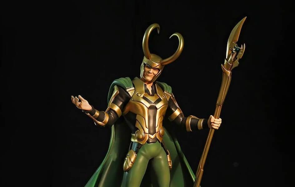 Art Creation Collection Showcase Avengers Assemble LOKI 1/6 Scale Statue  by HMO & XM STUDIOS
