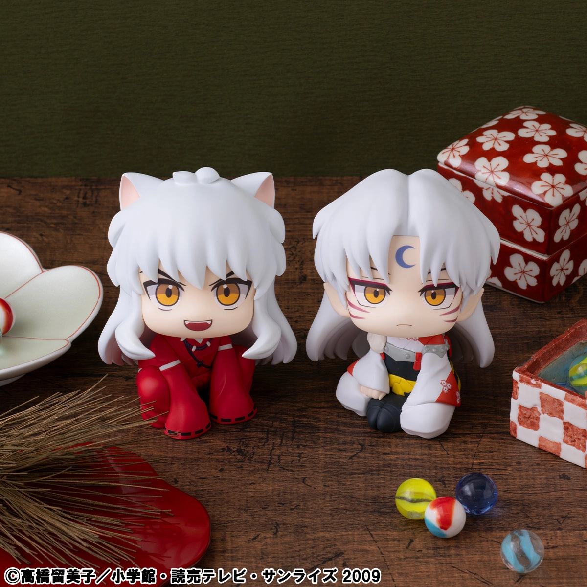 Viral Sensation LOOK UP SERIES Inuyasha Inuyasha & Sesshomaru set??with gift: Cushion??