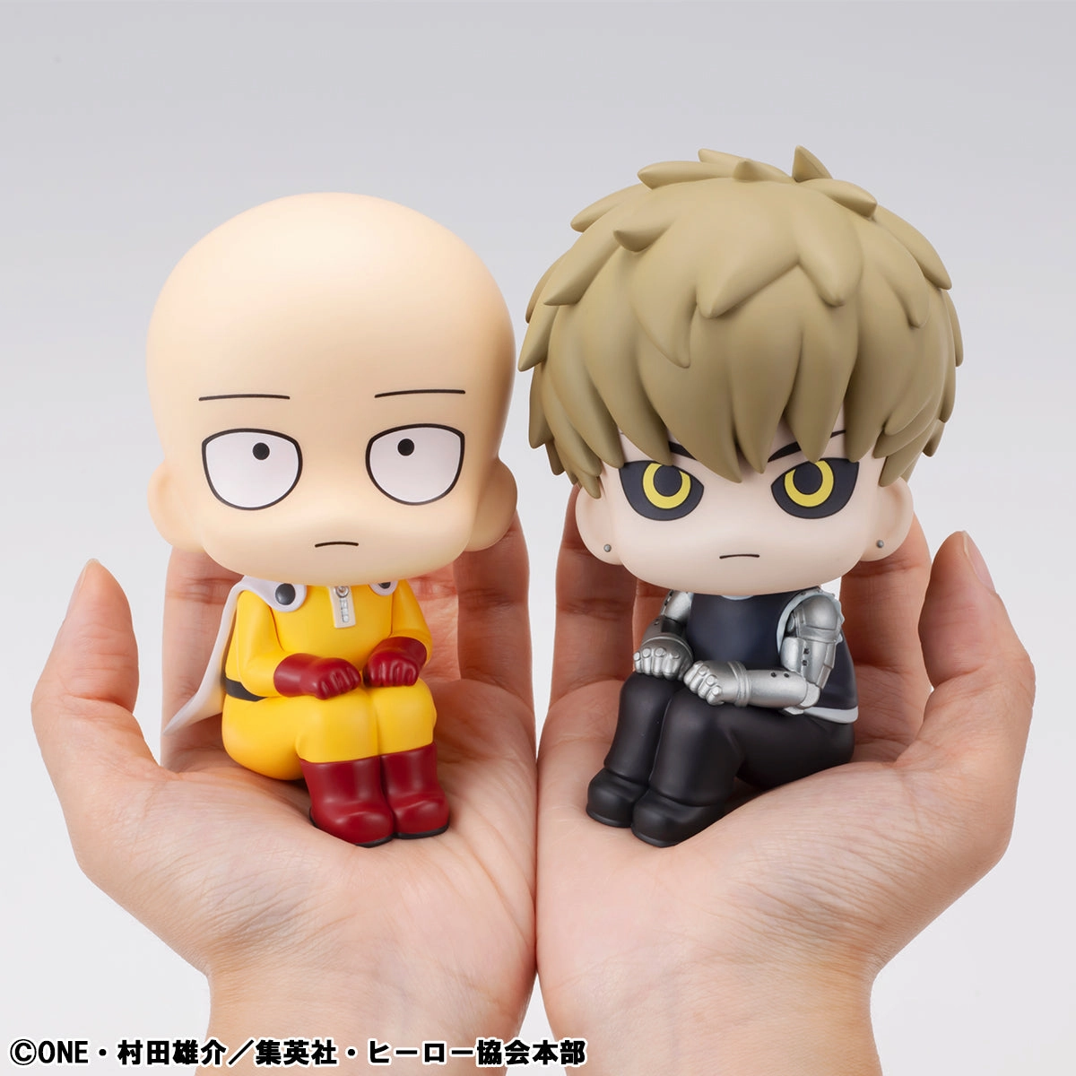 Battery operated LOOK UP SERIES One-Punch Man Saitama & Genos set ??with gift: Cushion??
