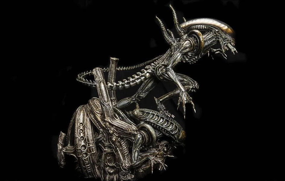 Alien Warrior 1/3 Scale Statue Pearlescent Shine