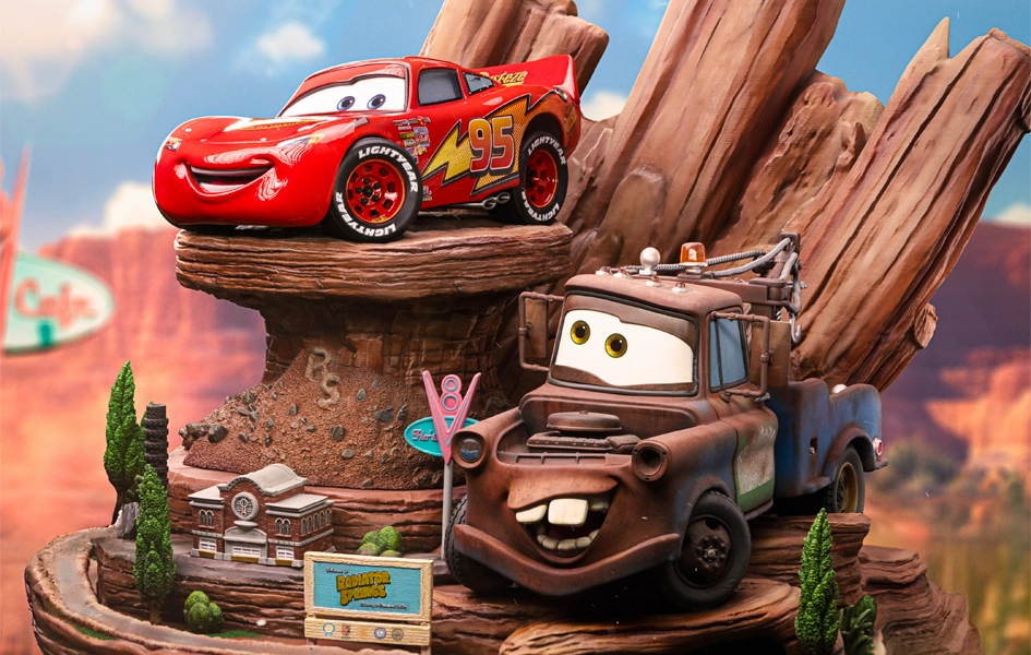 Jungle Beast Casual Fan Cars - Lightning McQueen & Tow Mater Deluxe Art Scale 1/10