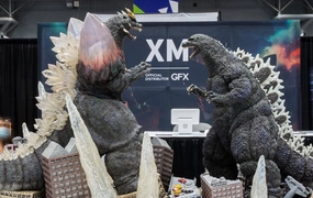 Godzilla vs Space Godzilla 1994 Premium Statue Set Miniature Collectible Gaming Collectible