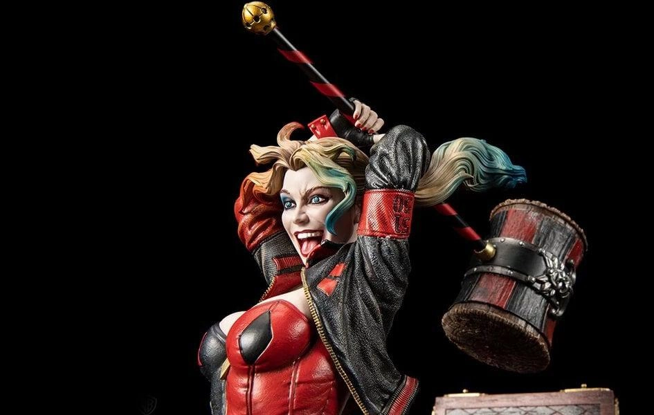 Harley Quinn Rebirth ( VERSION B ) 1/6 Scale Statue Loyal Customer Living room