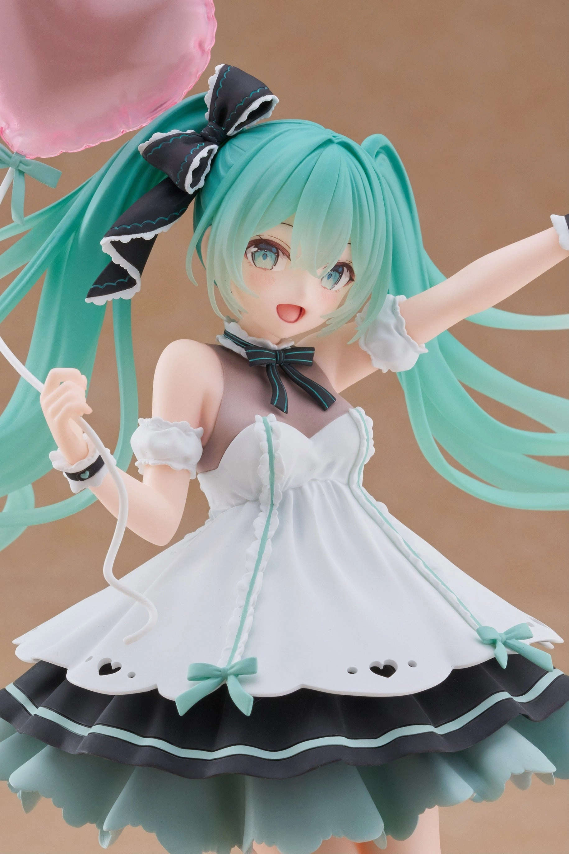 High Quality AMP  Figure HATSUNE MIKU Birthday 2025 (Party Ver) PVC Statue Fan Vote