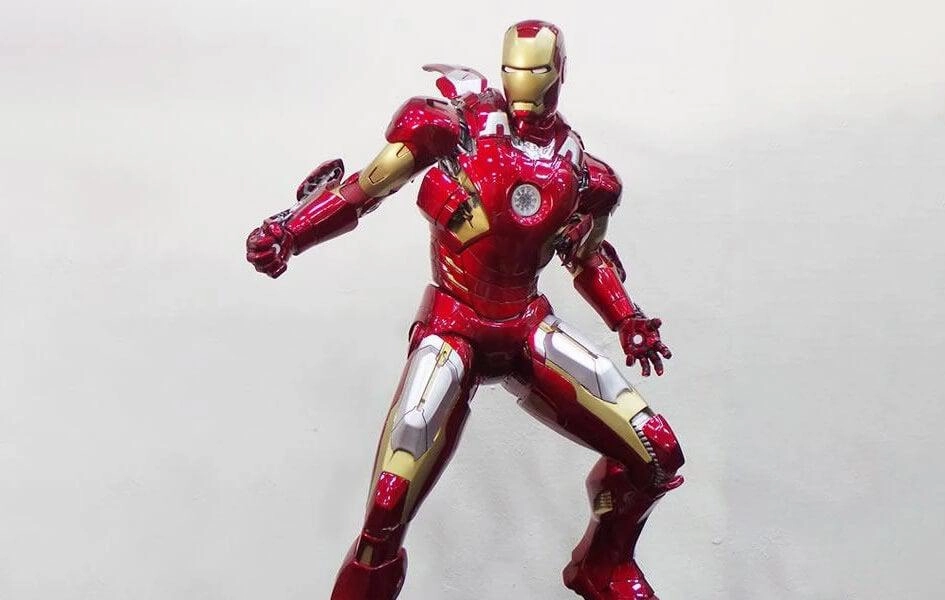Historical Leader Price Guide IRON MAN Mark VII 1/4 Scale Statue - DISPLAYED