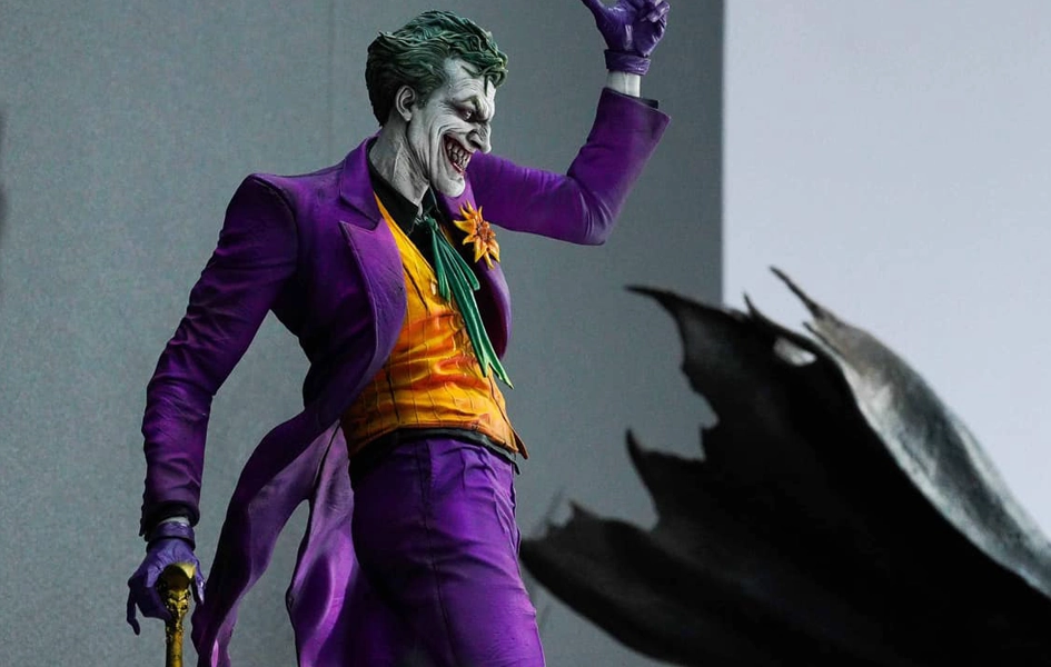 Joker Statue by Queen Studios Blue Ribbon Fan Favorite
