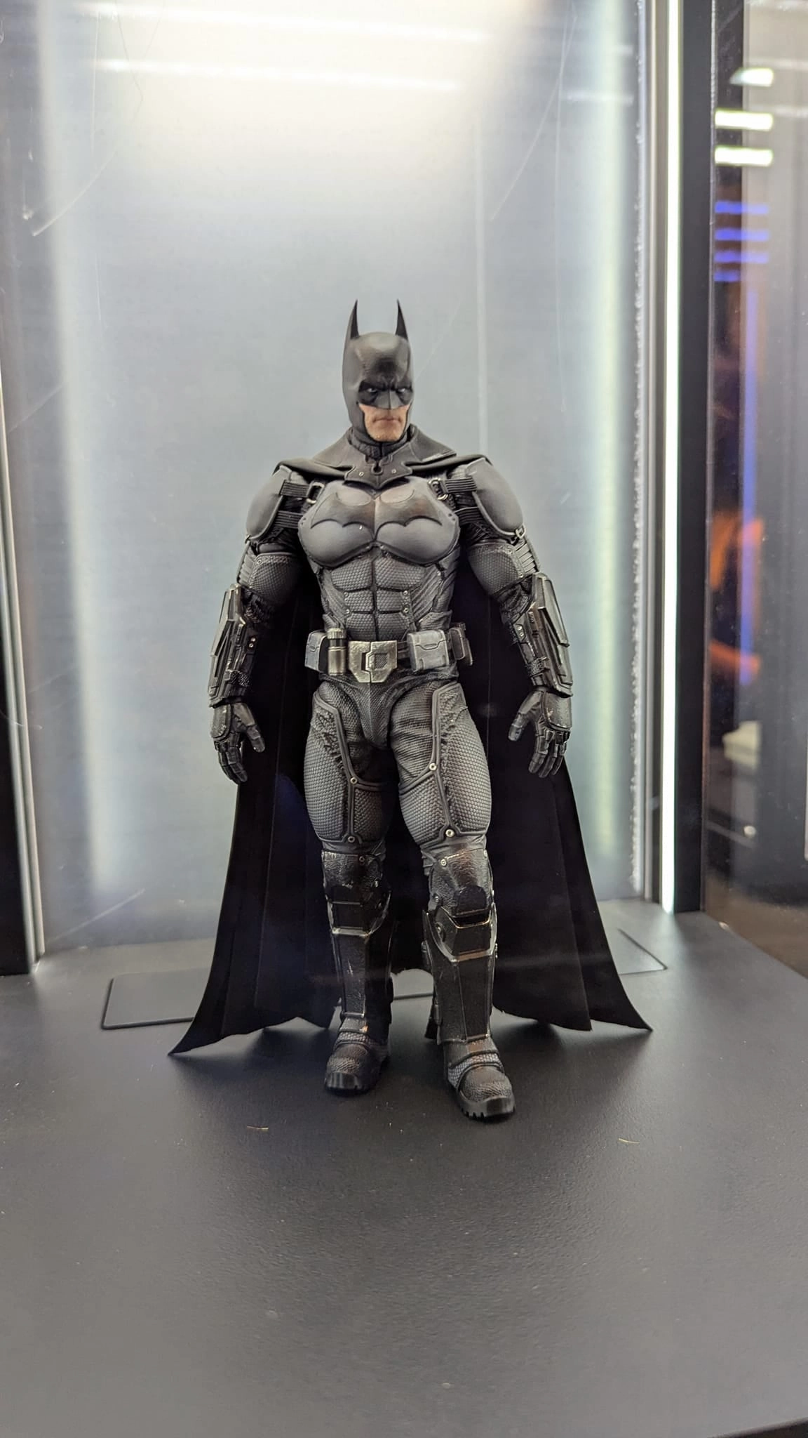 Oceanic Art Arkham Origins - Batman Morfig 1/12 Scale Figure