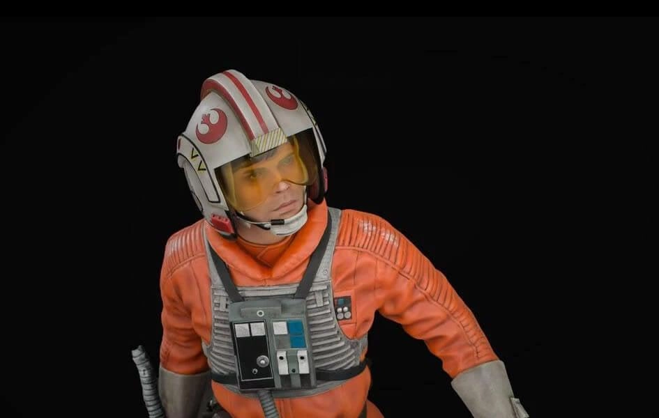 Luke Skywalker BATTLE ON HOTH Statue Glass Art Limited Collection