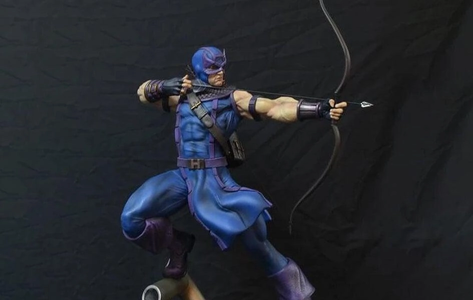 Personalized Exhibit Virtual Collectible HAWKEYE 1/4 Scale Statue (Comics Version)