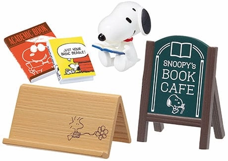 Peanuts Snoopy's BOOK CAFE College Decor