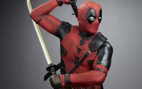 Loyal Customer Desk Decor Deadpool & Wolverine - Deadpool Legacy Replica 1/4 Scale Statue