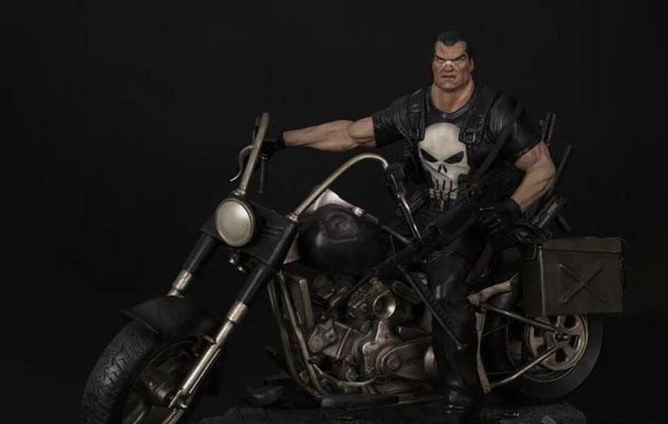 Superhero Showcase Punisher 1/4 Scale Statue by XM Studios