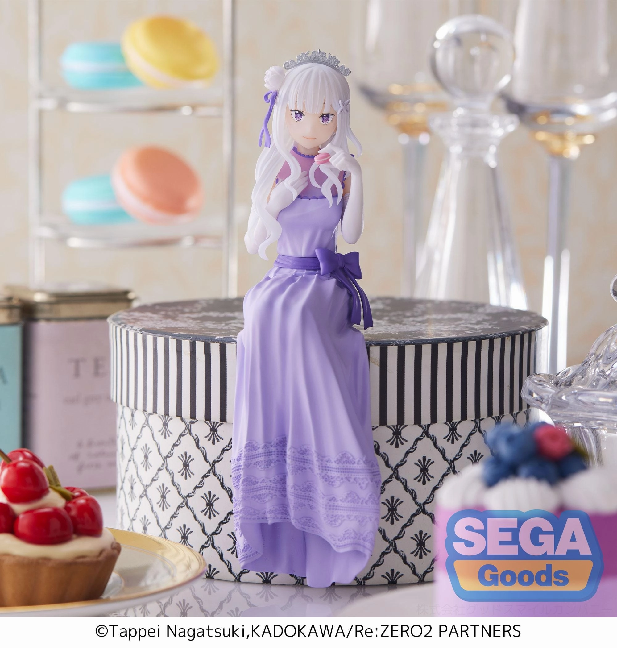 PVC Article Anime Collection Re:ZERO Starting Life in Another World : Lost in Memories PM Perching Figure Emilia Dressed Up Party