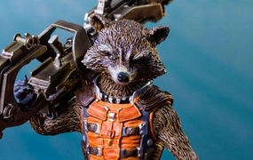Rocket Raccoon 1/10 Scale Statue by Iron Studios Ceramic Sculpture Best Seller