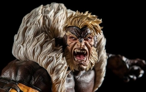 People's Choice Sabretooth 1/4 Scale Statue (DISPLAYED / LIKE NEW)