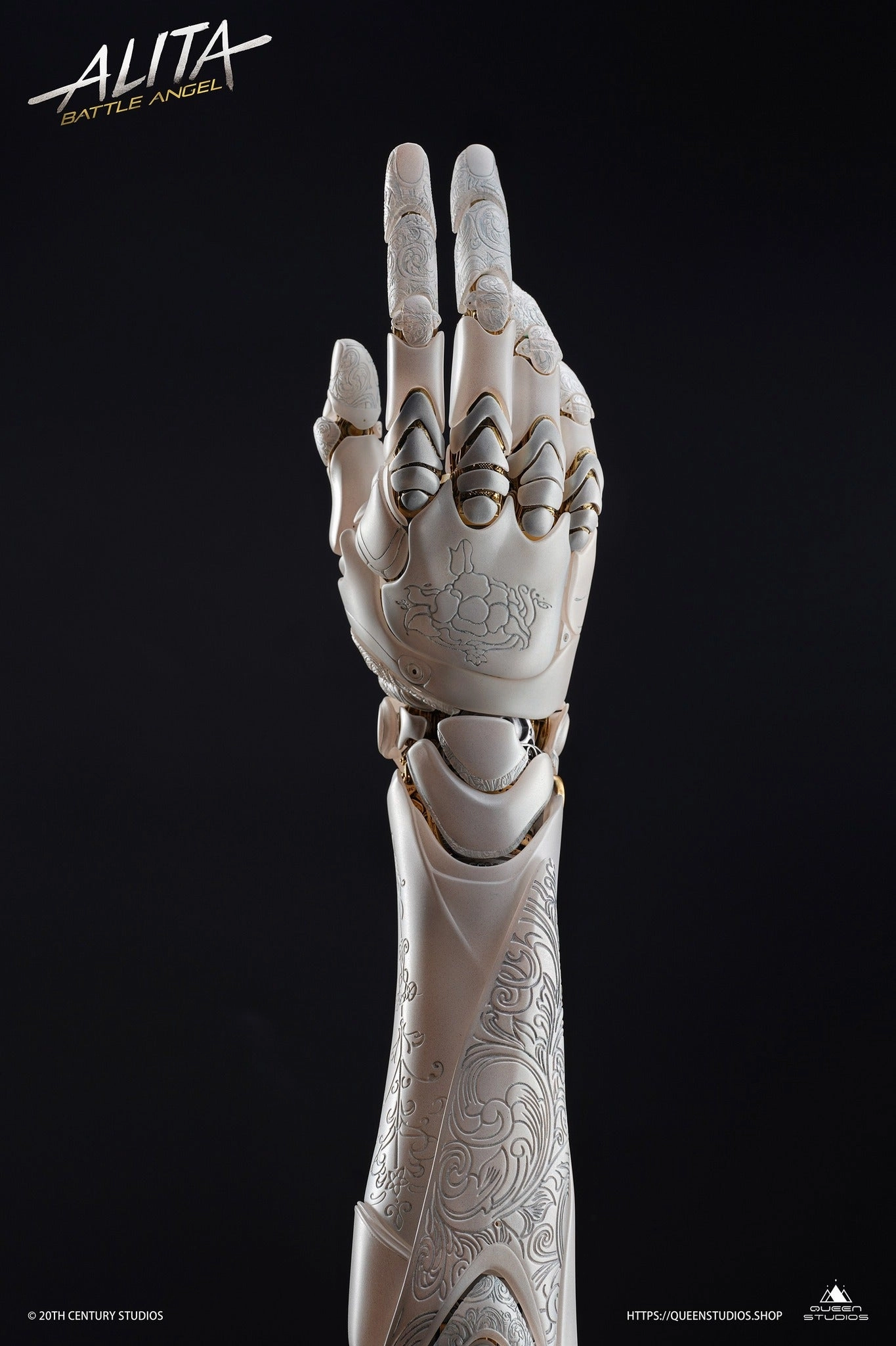 Alita Battle Angel - "Doll Body" 1/1 Scale Collectible Arm Statue Mythical Animal Anime Creation