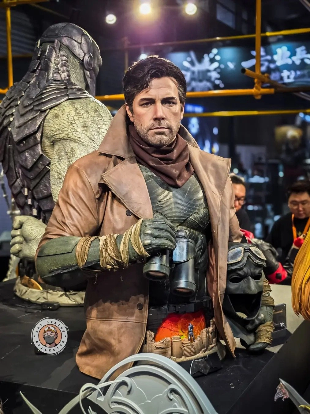 Robot Collectible Art Merchandise Zack Snyder's Justice League - Knightmare Batman Life-Size Bust